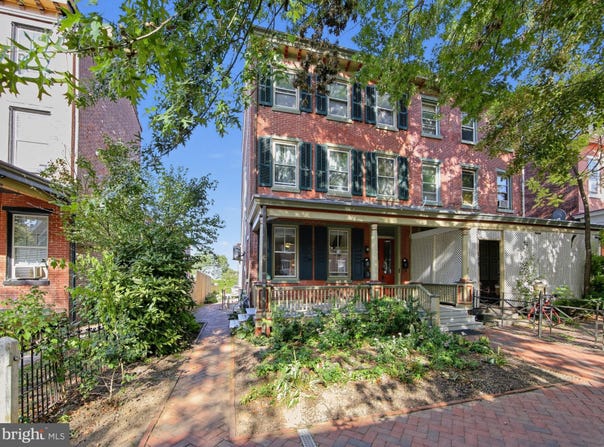 121 S WALNUT Street E, WEST CHESTER, PA 19380