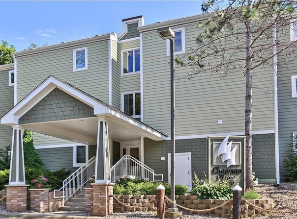 2670 Commerce Boulevard, Mound, MN 55364