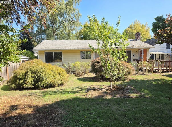 512 S HOWARD St, Newberg, OR 97132