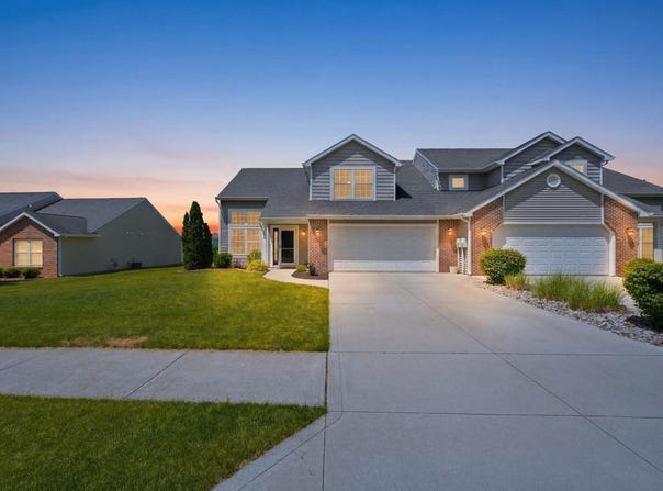 1851 Meadowsweet Parkway, Fort Wayne, IN 46808-1782