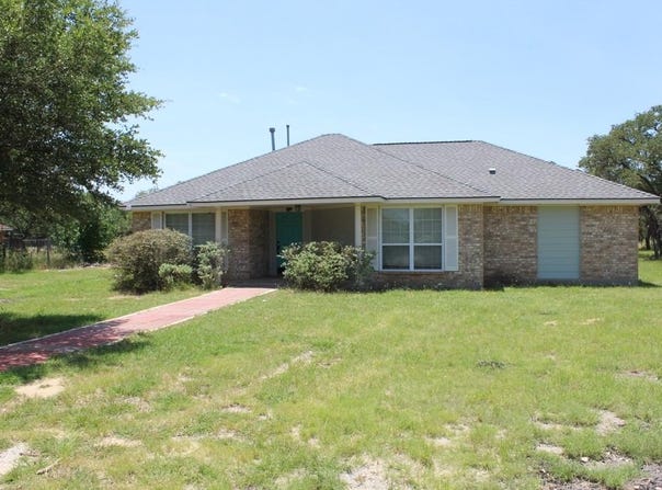 249 Sky Harbor, Mountain Home, TX 78058