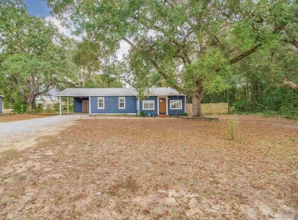 5788 Washington St, Milton, FL 32570