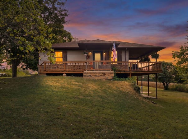 5128 S 65th Road, Aldrich, MO 65601