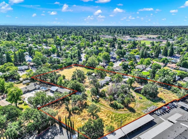 3830 Pasadena Avenue, Sacramento, CA 95821