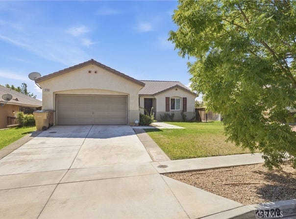 13739 Jackson, Hesperia, CA 92344