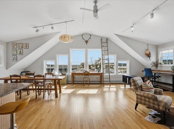 68 Main Street, Stonington, ME 04681