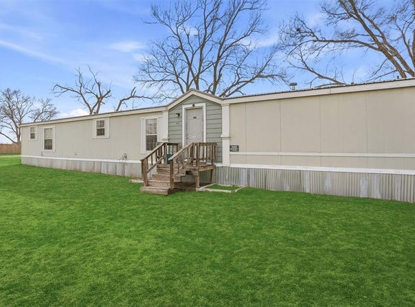 919 S Maple Avenue, Erick, OK 73645