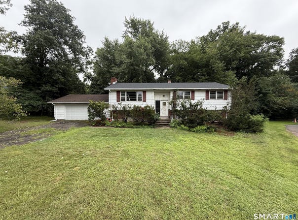 9 Pleasant Drive, North Haven, CT 06473