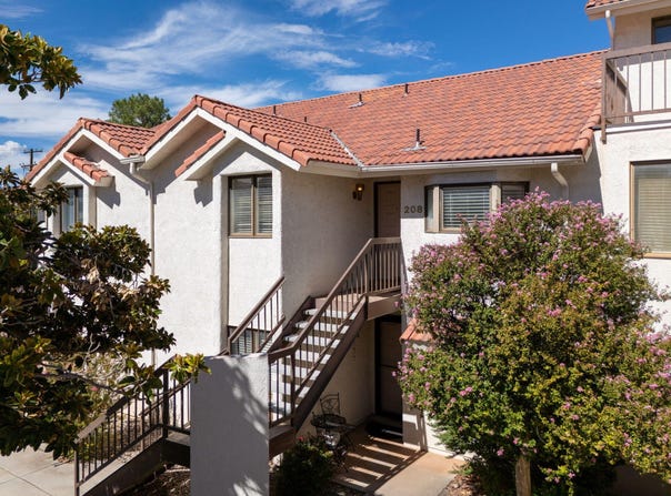 275 S Valley View Dr, St George, UT 84770