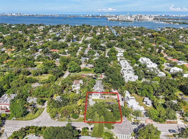8701 NE 8th Ct, Miami, FL 33138