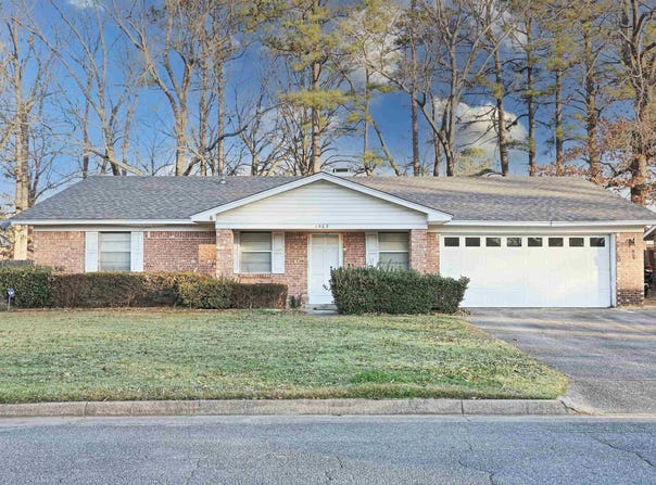 1503 Silver Fox, Pine Bluff, AR 71603
