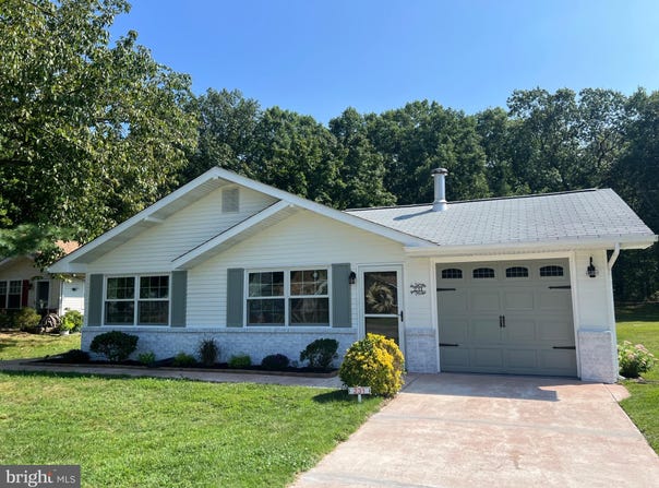 231 ELMTOWNE Boulevard, HAMMONTON, NJ 08037