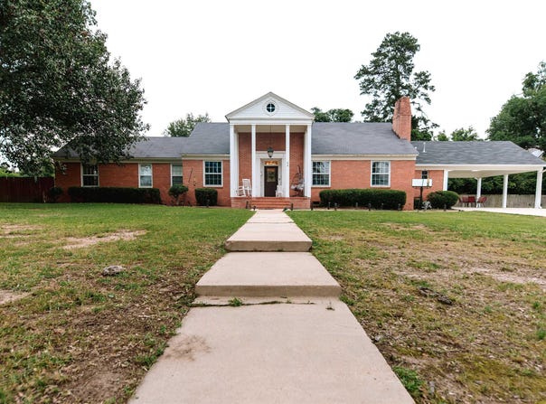 510 W 4th, Fordyce, AR 71742