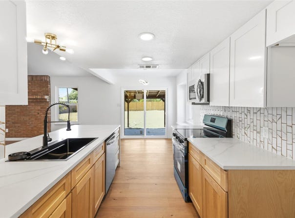 1903 S West Dr, Leander, TX 78641