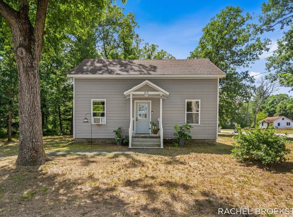 615 6th Street, Baldwin, MI 49304