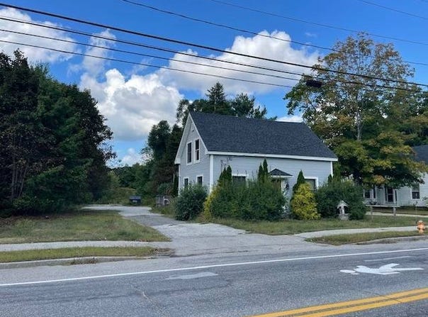 25 Main St., Gray, ME 04039