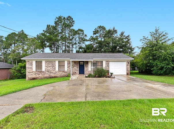 911 Jacks Branch Road, Cantonment, FL 32533