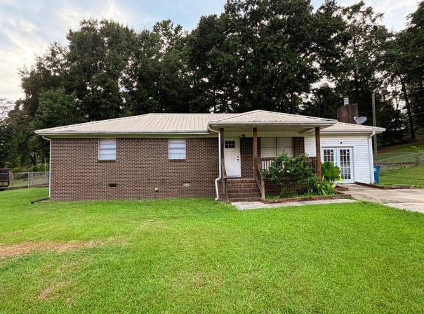 4626 HONEYSUCKLE Rd, Quinton, AL 35130