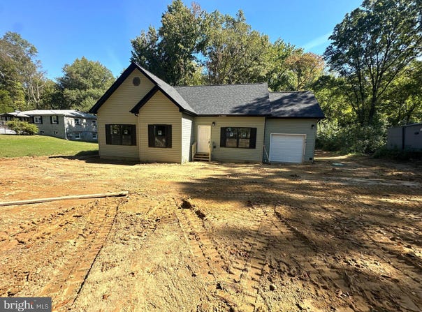 4 TRAVERS Road, INDIAN HEAD, MD 20640