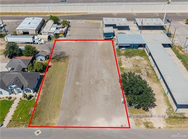 2102 N Flores Drive, Palmview, TX 78572
