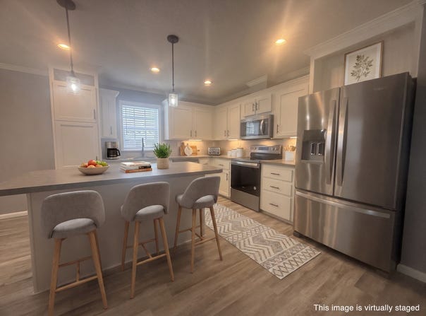 602 Choo Choo Ln, Valrico, FL 33594