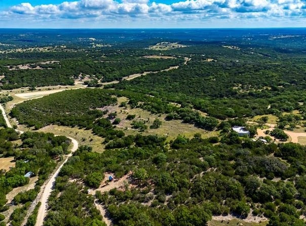 115 Yellowstone Lane, Hunt, TX 78024