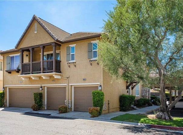 28453 Casselman Lane, Saugus, CA 91350