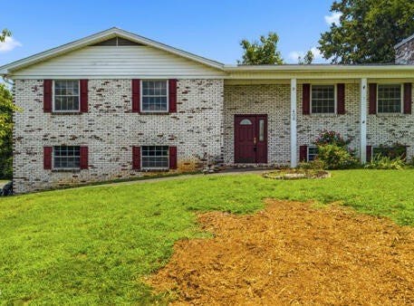 406 Montvale Station Rd, Maryville, TN 37803