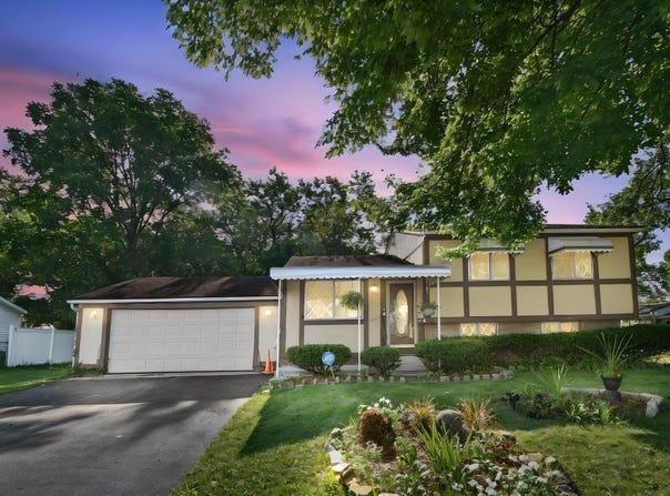 2284 Kinderly Drive, Columbus, OH 43232