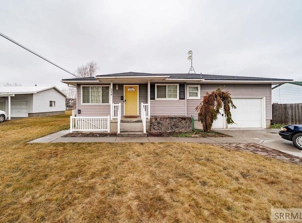 318 S 3rd W, Rexburg, ID 83440