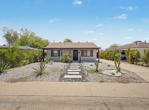 1413 E EDGEMONT Avenue, Phoenix, AZ 85006