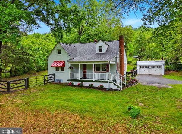 13030 JOHN MARSHALL Highway, LINDEN, VA 22642