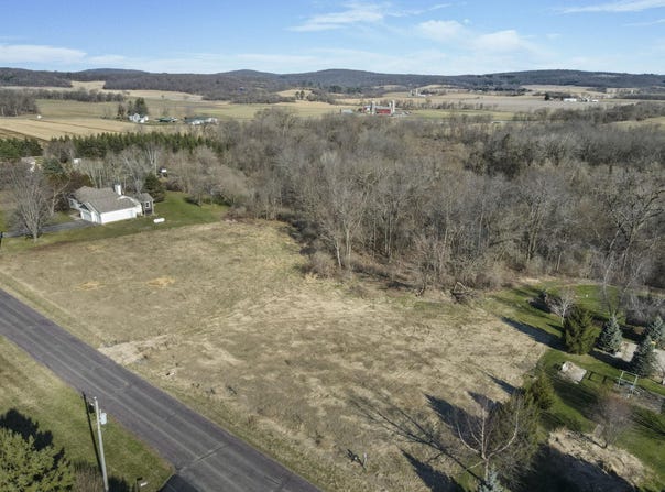 Allan Road lot: 11, Portage, WI 53901