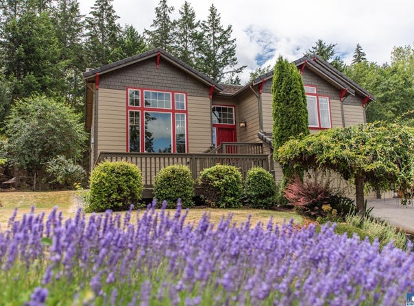 20 Doe Run Rd, Sequim, WA 98382