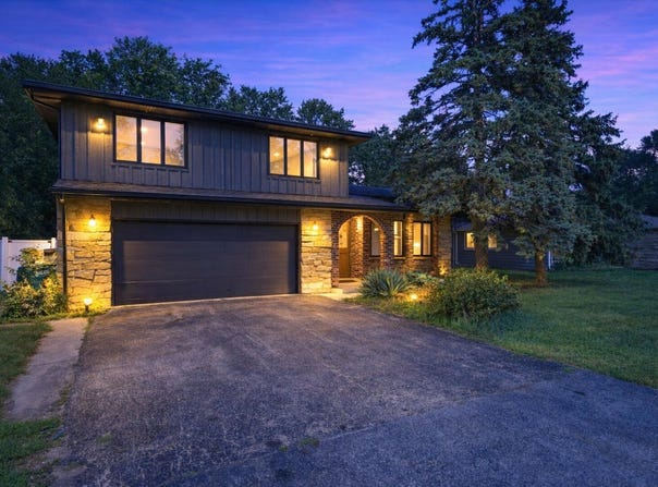 2437 Grape Street, Joliet, IL 60435