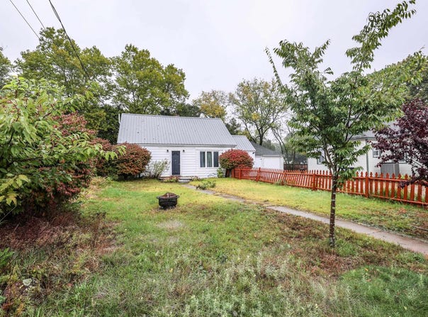 4 Markar Street, Nashua, NH 03060