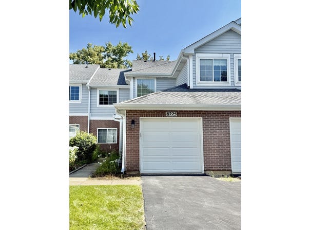 8225 Ripple Ridge Drive, Darien, IL 60561