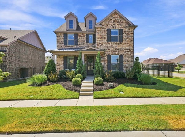 1829 Temple Hills, Van Alstyne, TX 75495