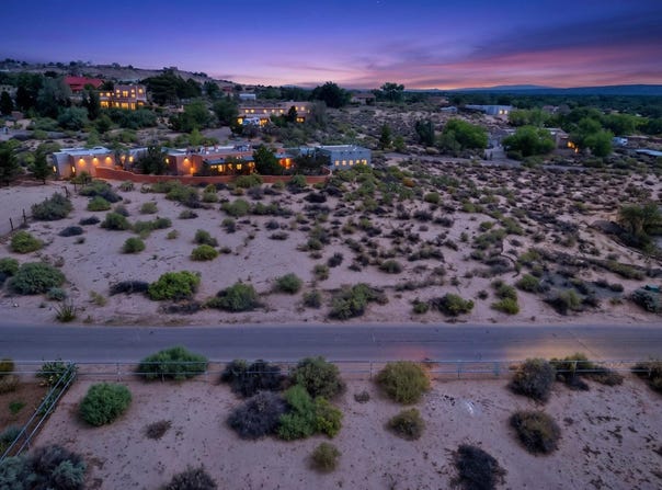 Windsong Lane, Corrales, NM 87048