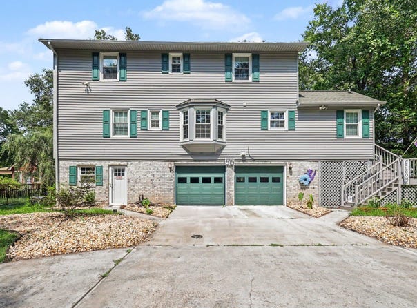 515 River Rd., Conway, SC 29526