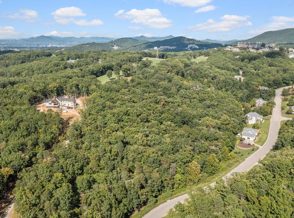 Hunt Camp Rd lot: A1b, Roanoke, VA 24018