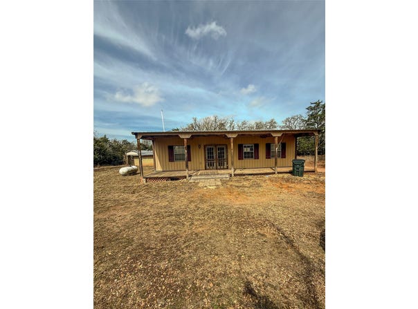 1007 Private Road 2002, Giddings, TX 78659