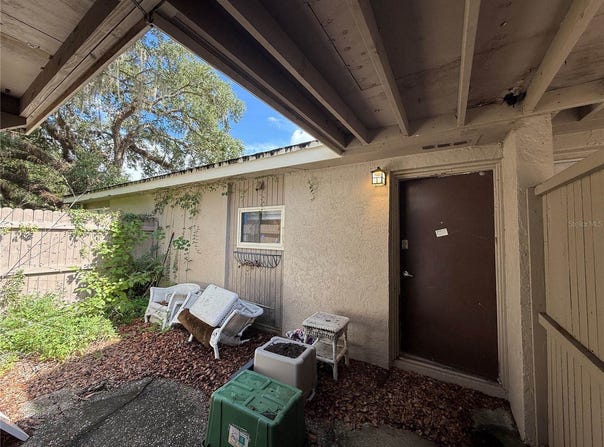 8649 Lake Isle Drive, Temple Terrace, FL 33637