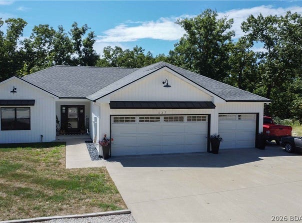 137 Spring Road, Lake Ozark, MO 65049