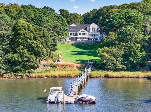 396 Baxters Neck Road, Marstons Mills, MA 02648