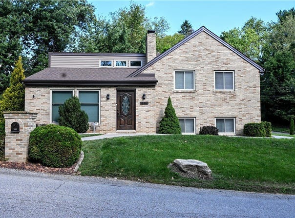 446 Lewis Run Road, West Mifflin, PA 15122