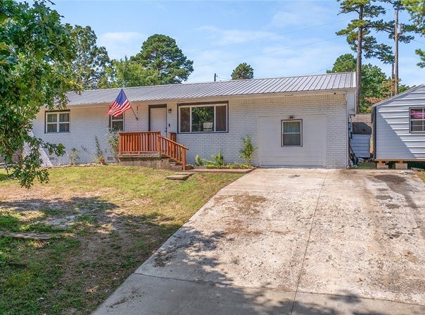 103 Circle Drive, Anderson, MO 64831