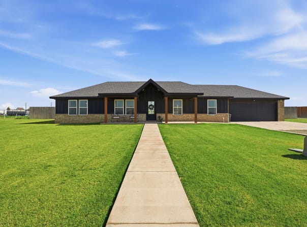 7319 E County Road 6000, Idalou, TX 79329
