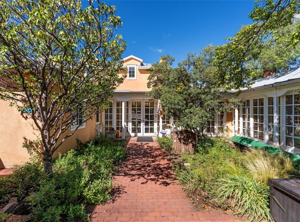1000 Paseo de Peralta, Santa Fe, NM 87501