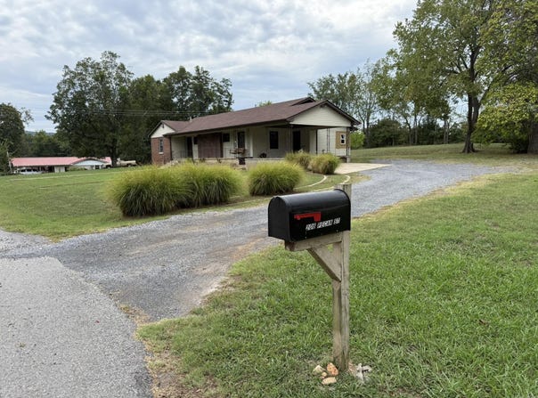 206 Pecan Street, Marshall, AR 72650
